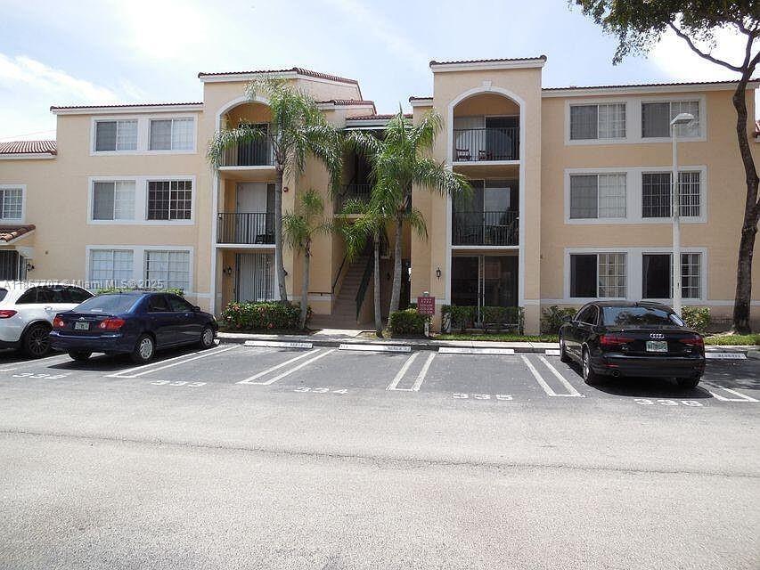 Fantastic location in the heart of West Palm Beach! Situated close to the Outlet Mall and just a 12-minute drive to the beach, this second-floor unit offers convenience and comfort. Featuring two bedrooms and two baths, this unit boasts tile and laminate flooring throughout. The bathroom showcases an upgraded vanity, while the spacious kitchen offers tile counters and more. Don't miss out—schedule your appointment today!