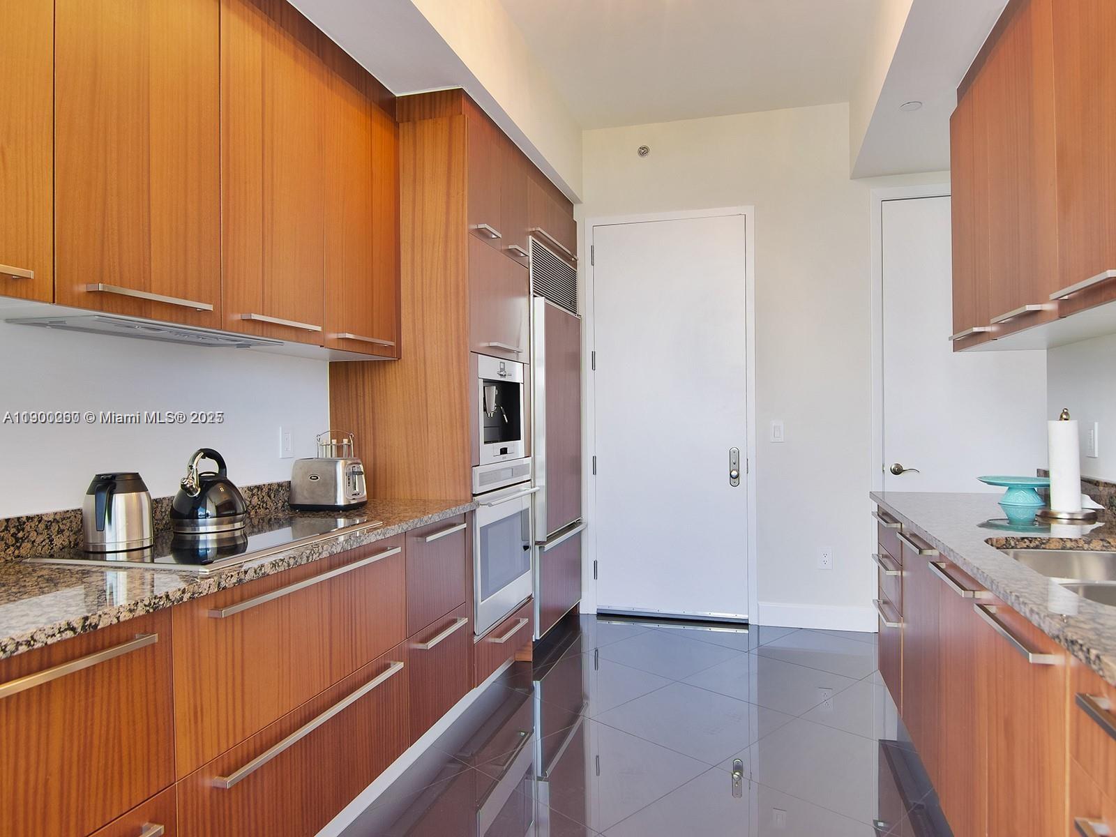 TDR TOWER II CONDO - Residential Lease