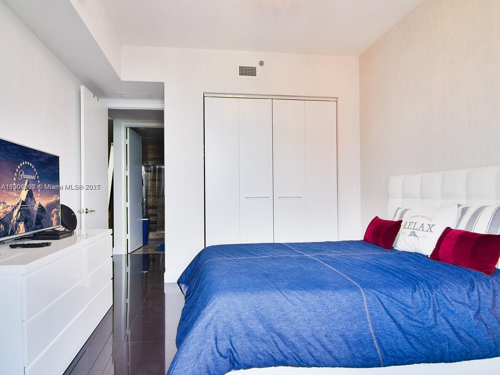 TDR TOWER II CONDO - Residential Lease