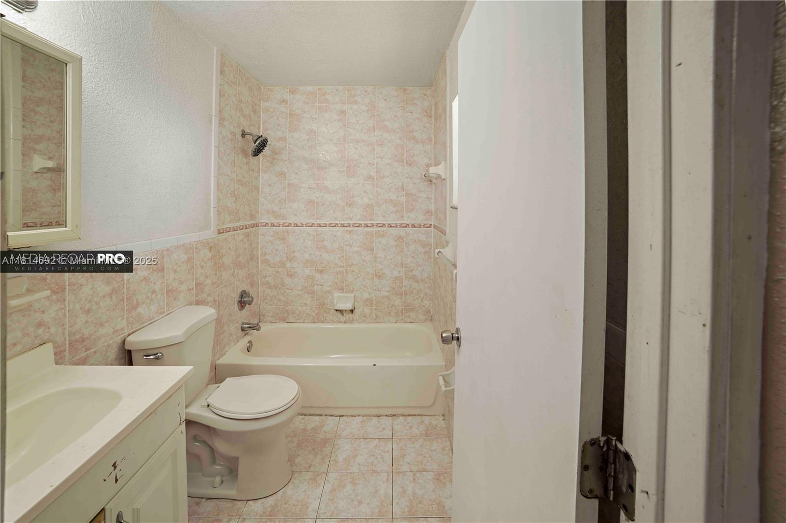 GOLDEN GLADES PARK 2ND AD - Residential