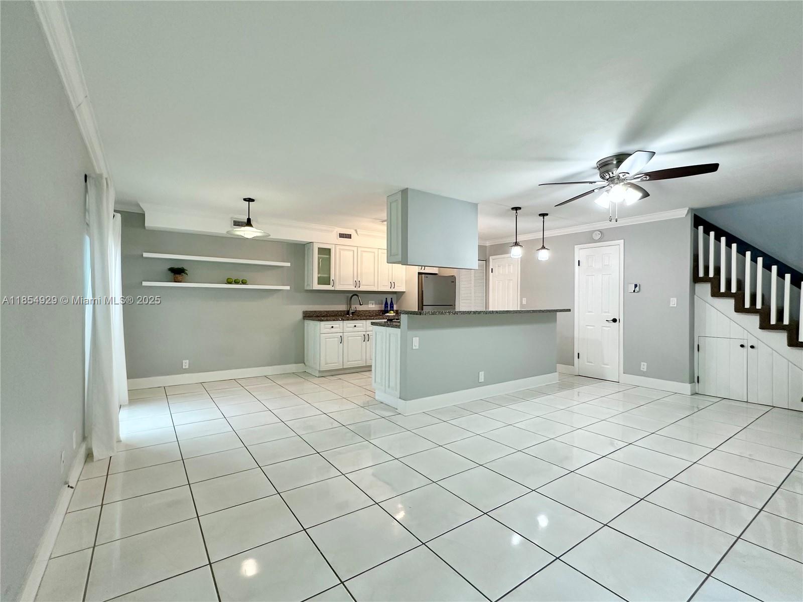 PINEBROOKE CONDO R - Residential Lease