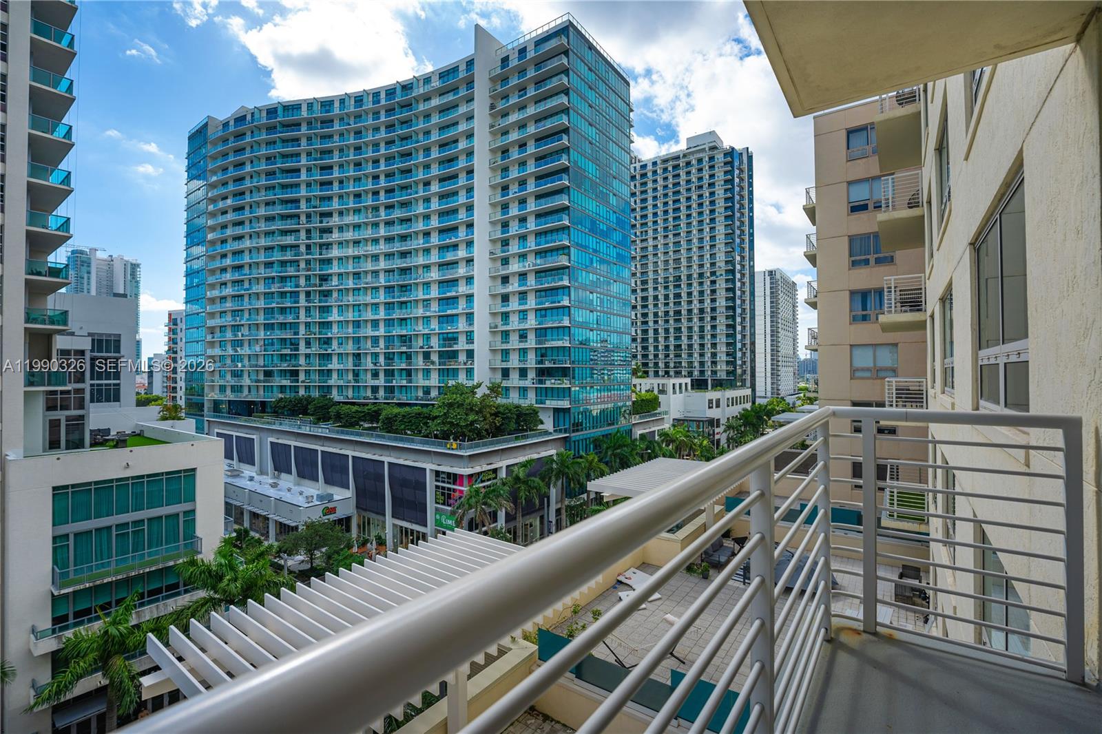 MIDBLOCK MIAMI CONDO - Residential Lease