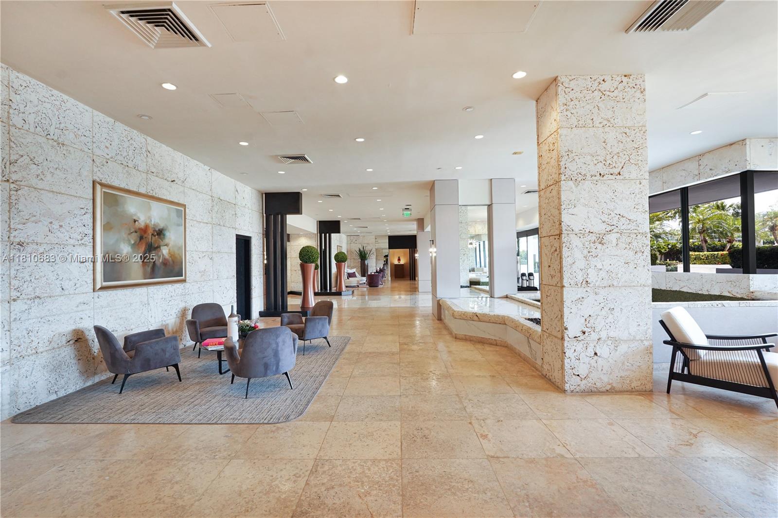 1000 Williams Island - Residential