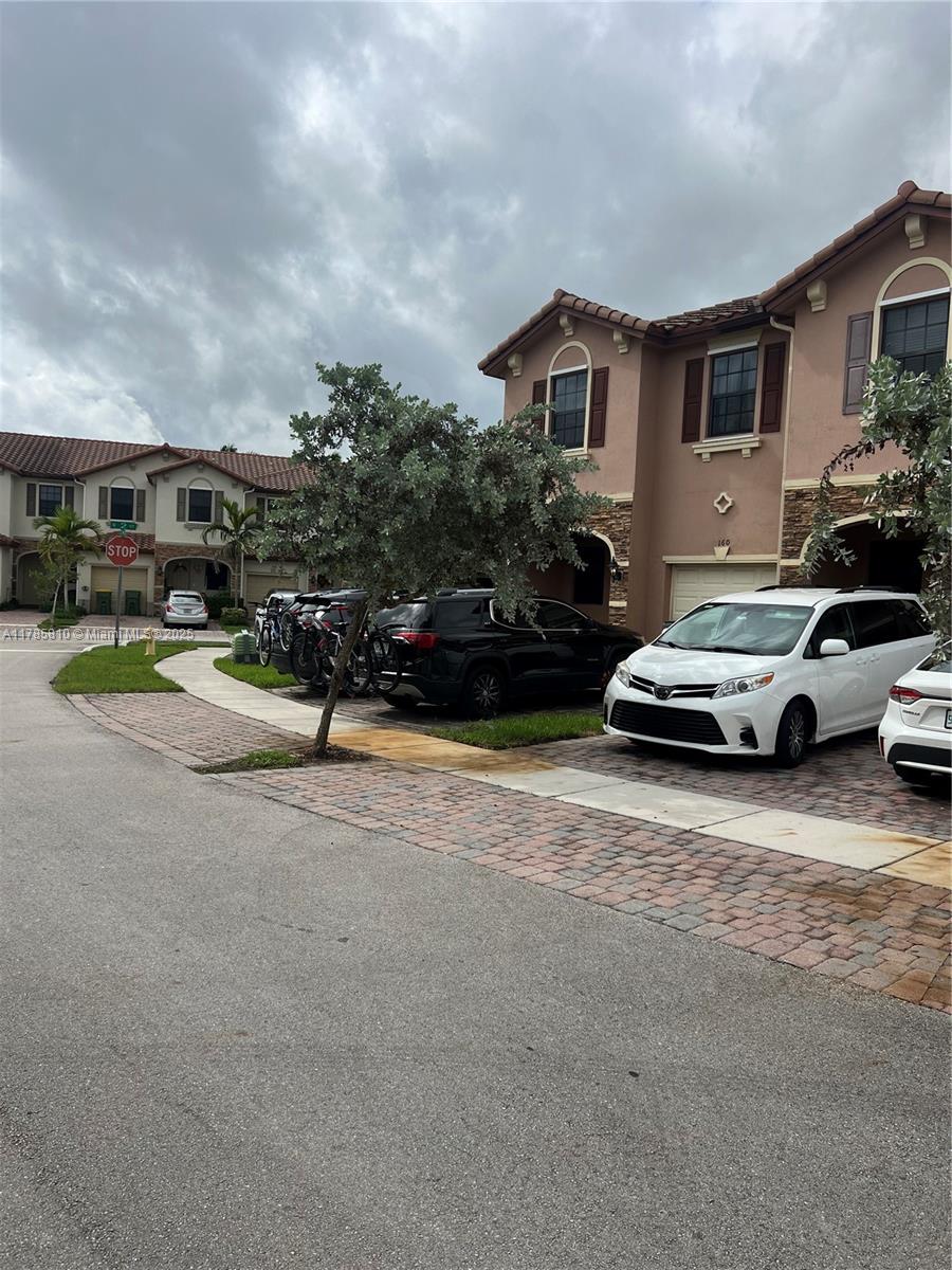 152 SE 37th Ter