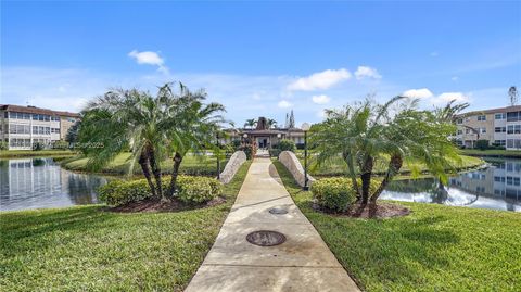 A home in Lauderdale Lakes