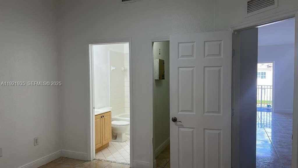 VENETIA GARDENS CONDO - Residential Lease