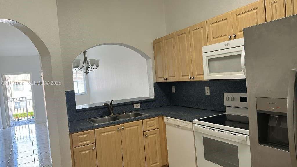 VENETIA GARDENS CONDO - Residential Lease