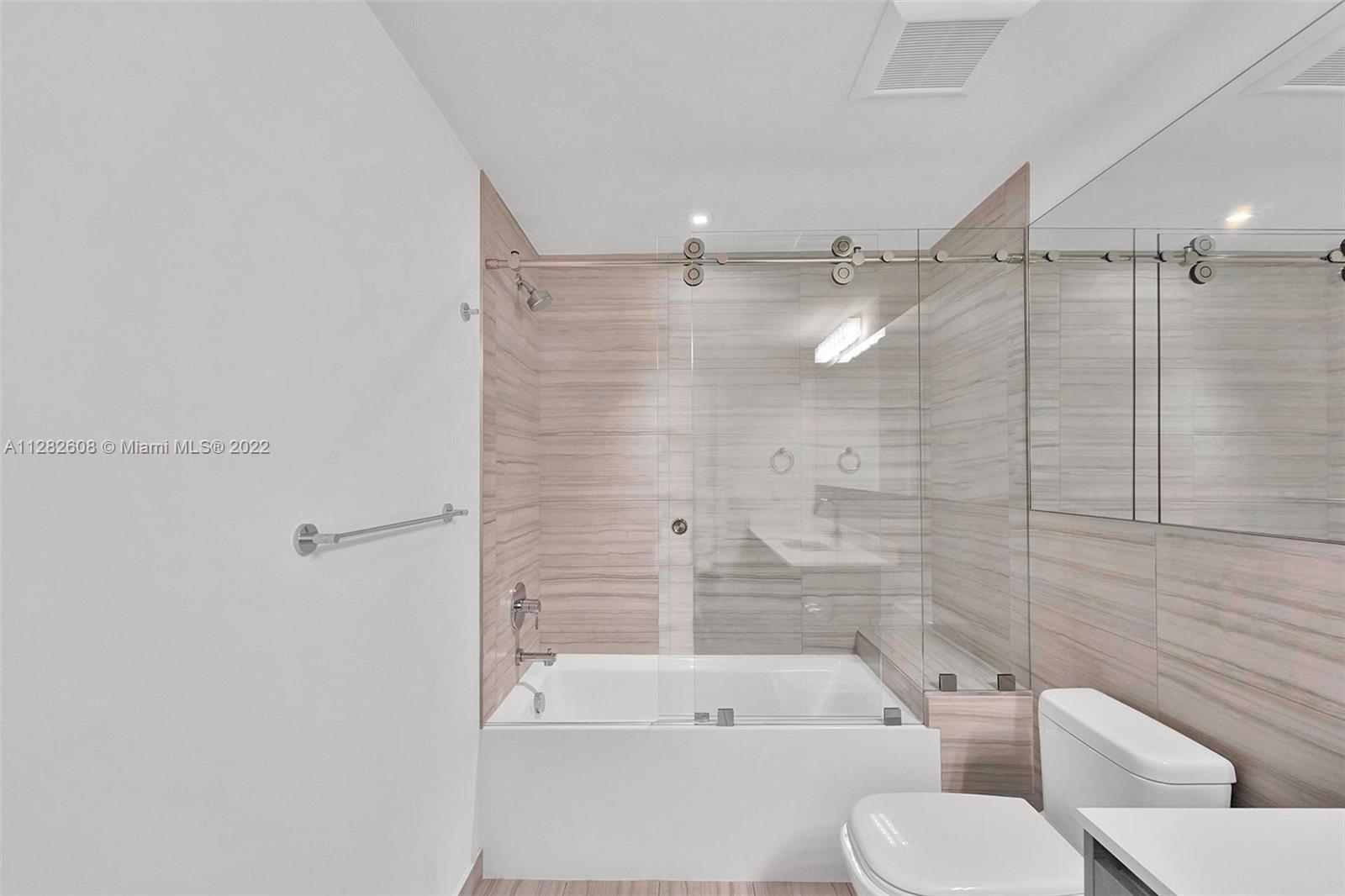 MERRICK MANOR - Residential Lease