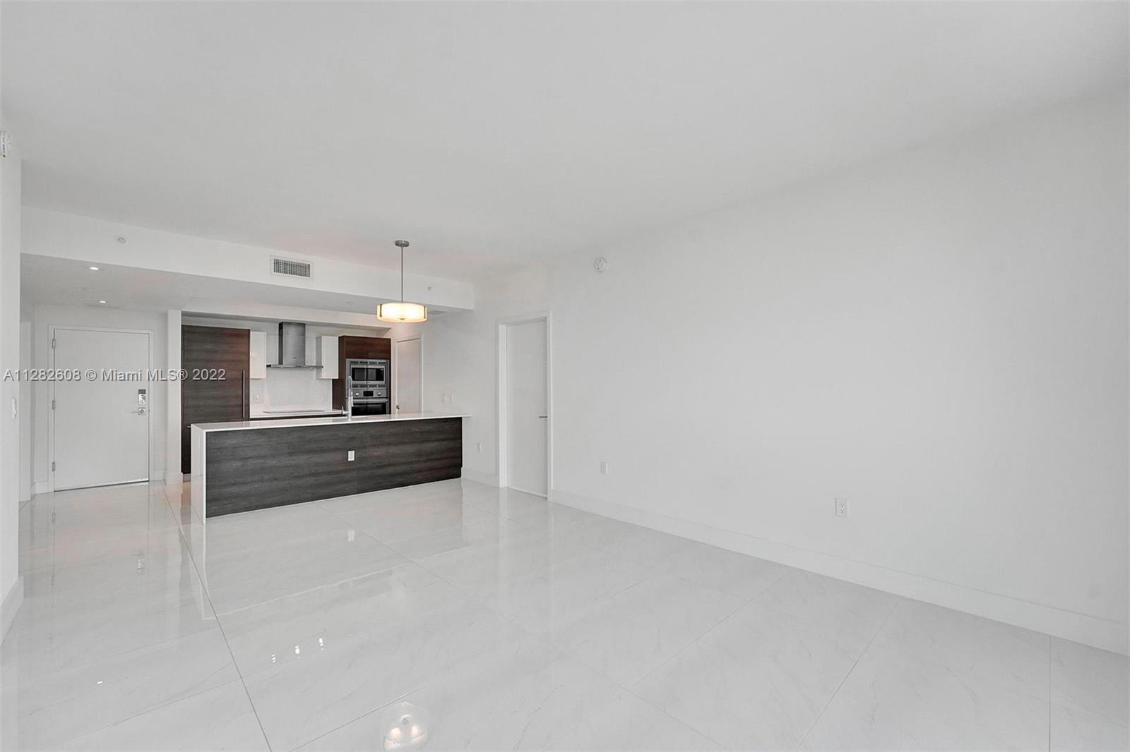 MERRICK MANOR - Residential Lease