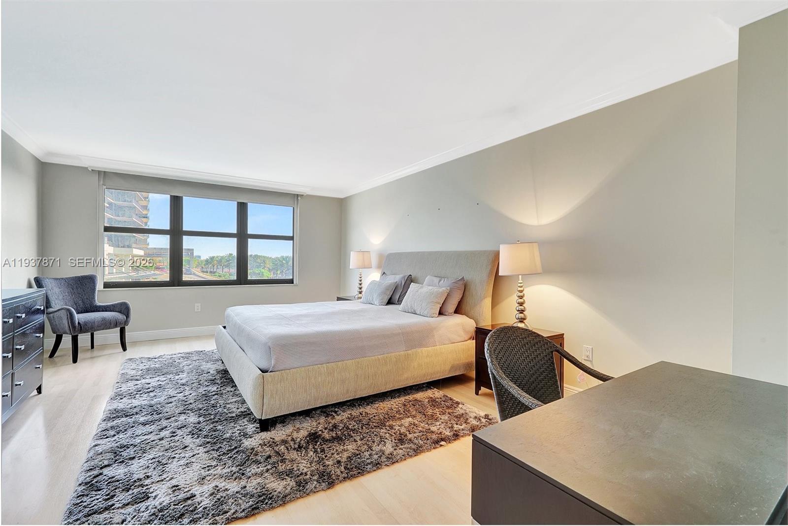 BALMORAL CONDO - Residential