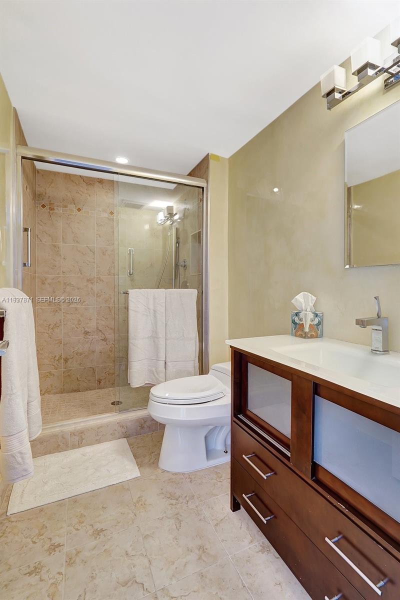 BALMORAL CONDO - Residential