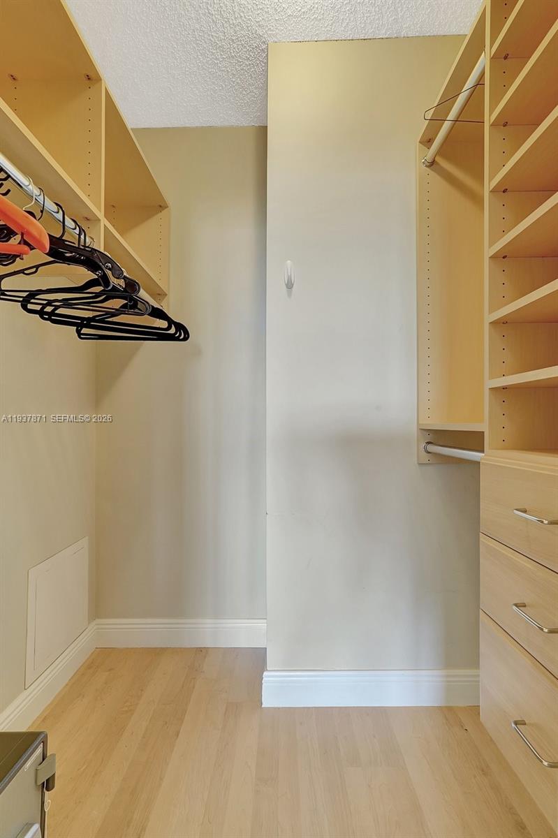 BALMORAL CONDO - Residential