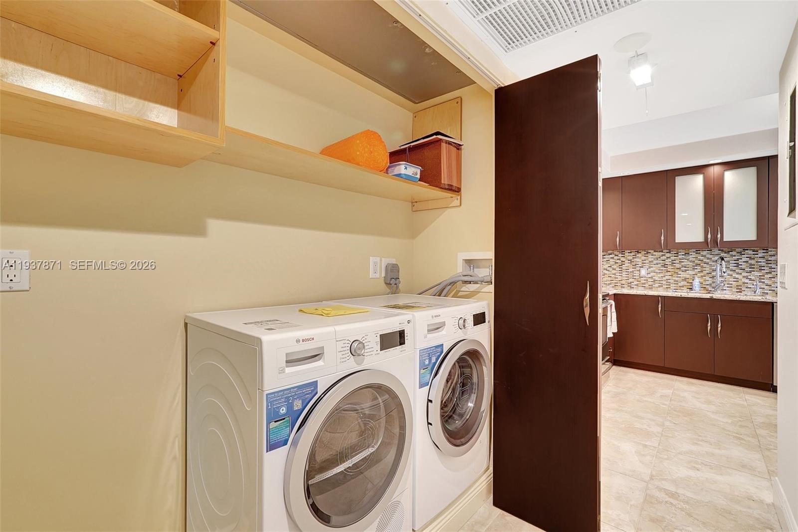 BALMORAL CONDO - Residential