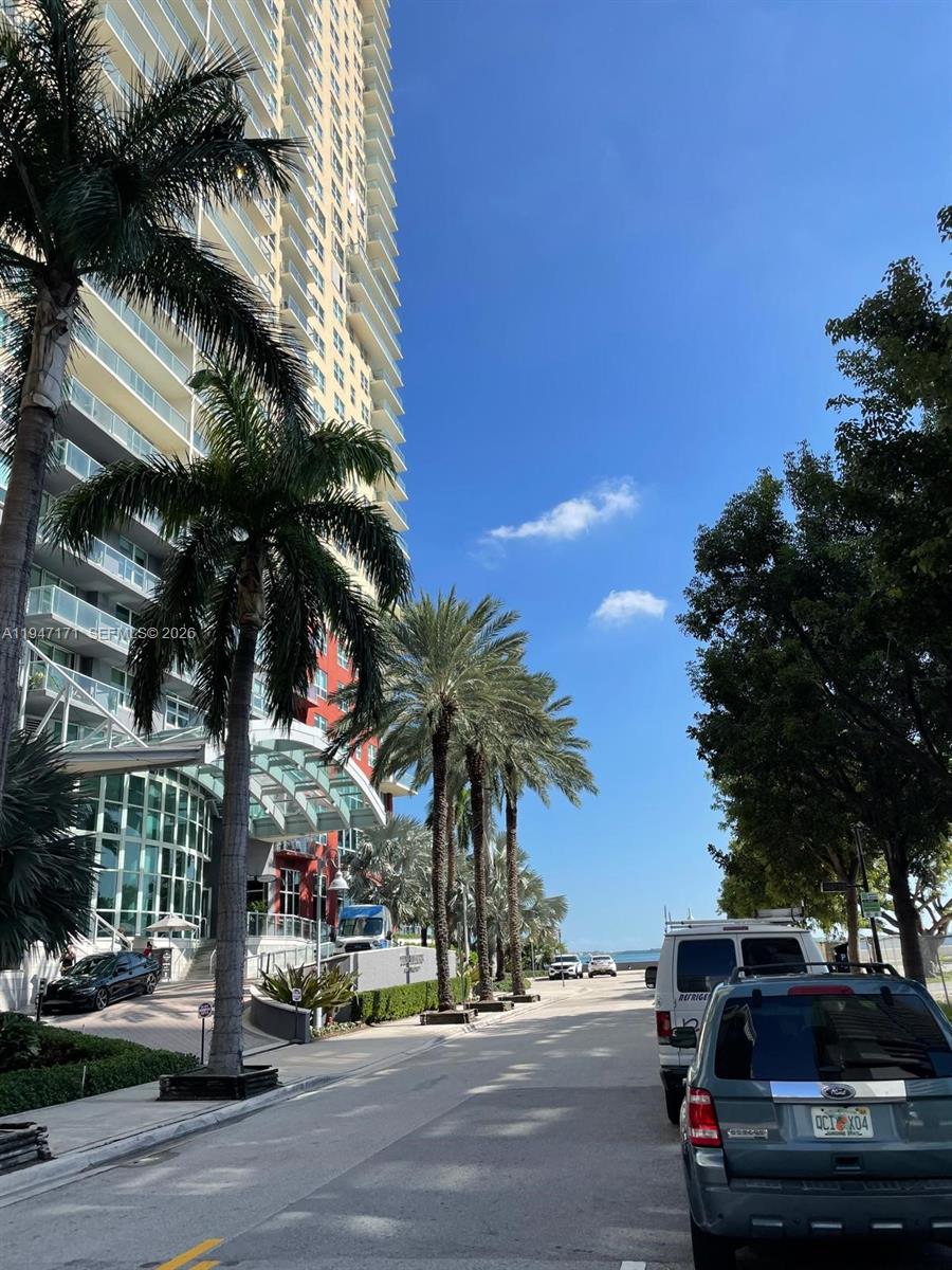 THE MARK ON BRICKELL COND - Residential