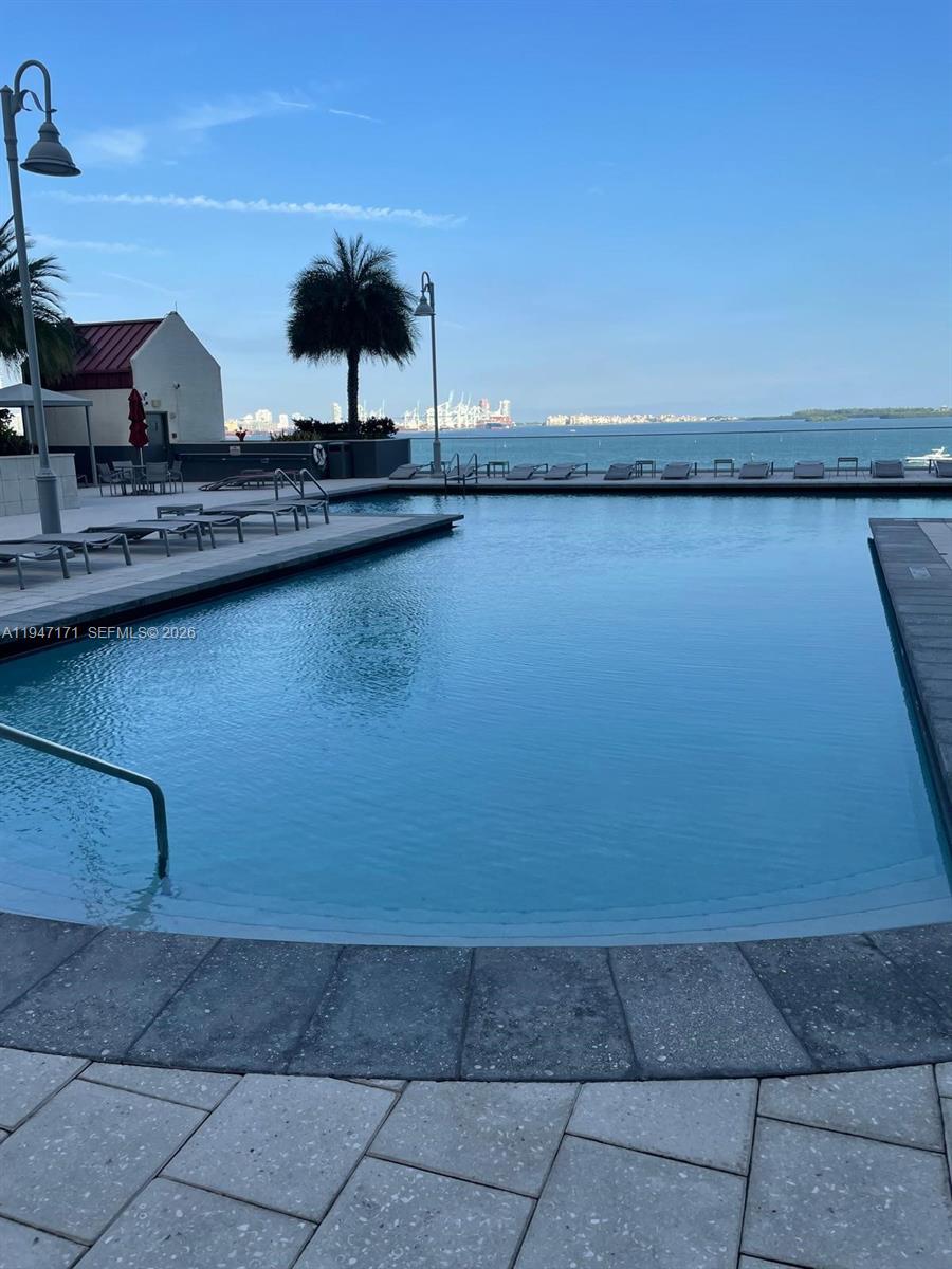 THE MARK ON BRICKELL COND - Residential