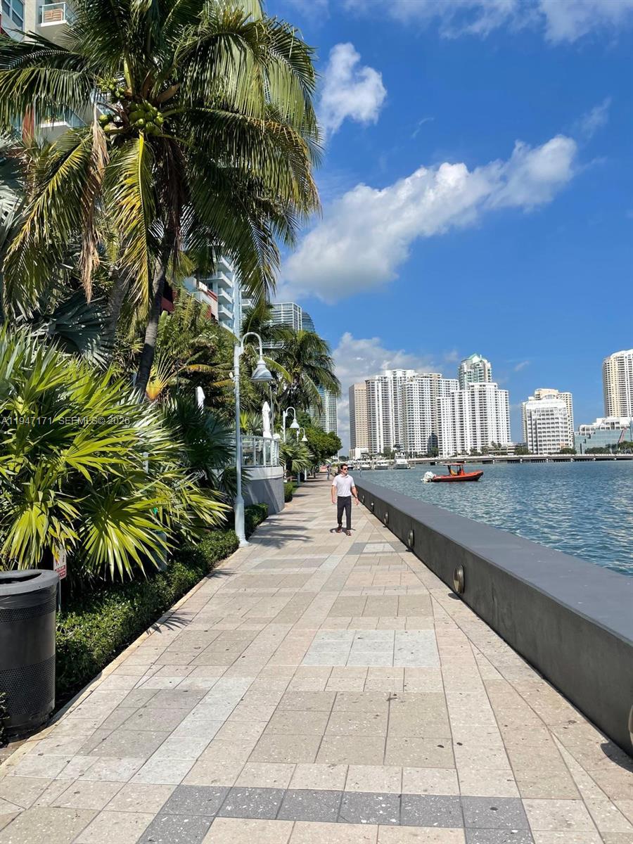 THE MARK ON BRICKELL COND - Residential