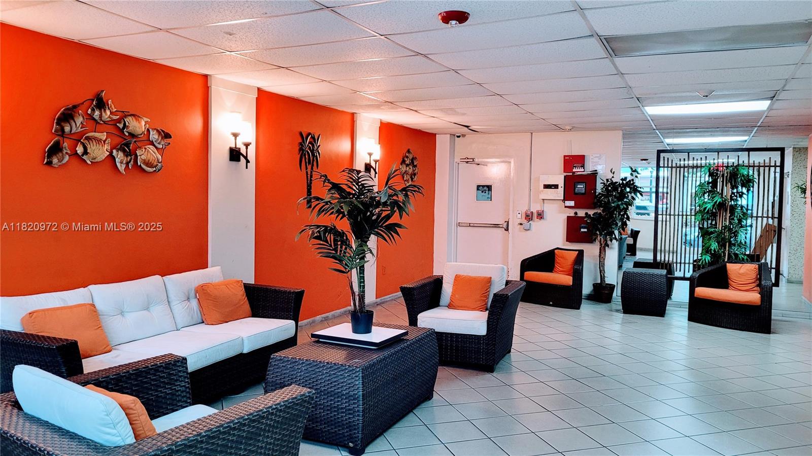 524 Washington Ave 213