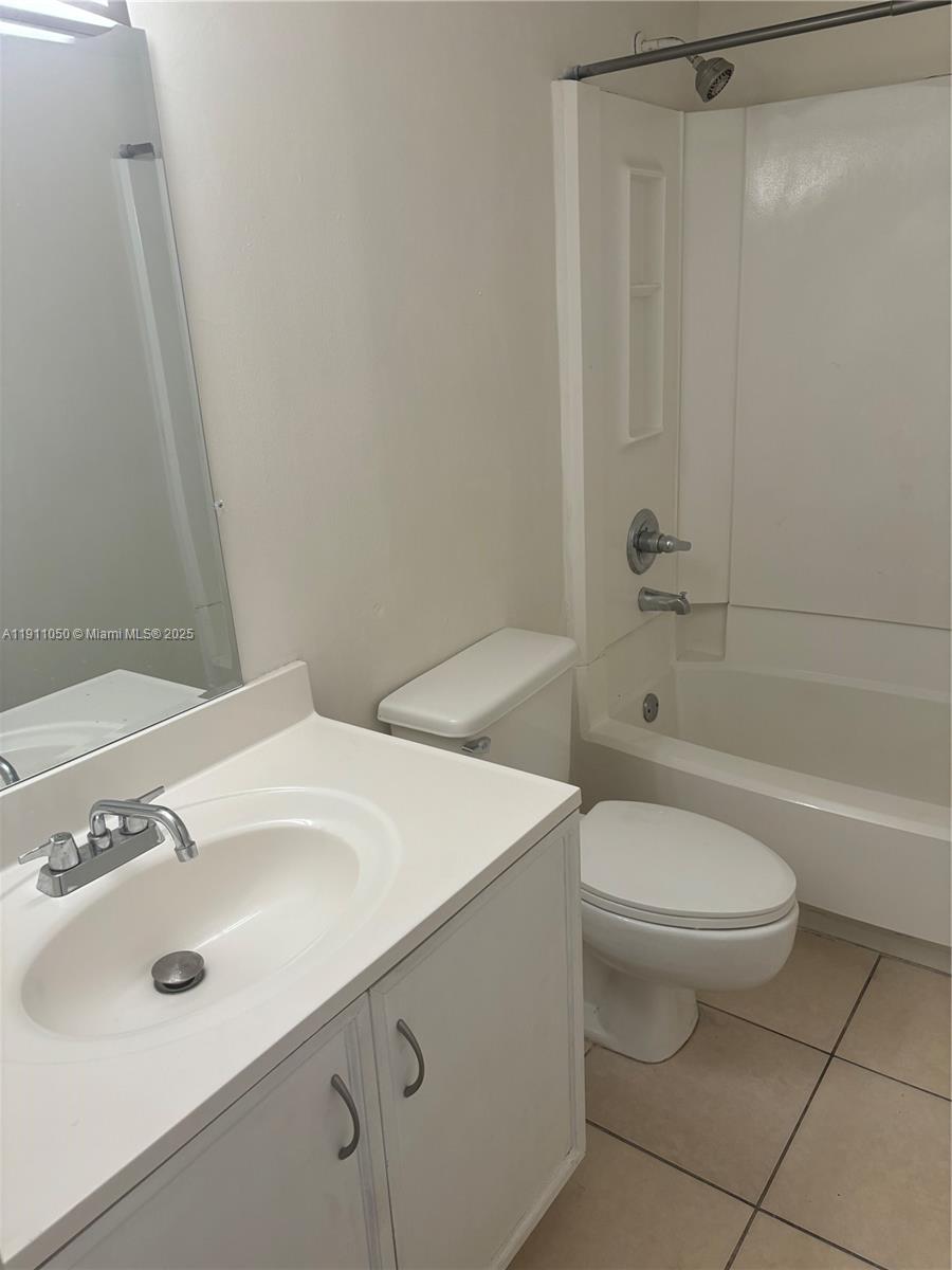 COURTYARDS AT DAVIE CONDO - Residential Lease