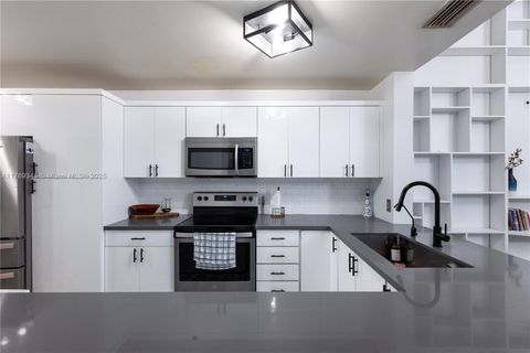 9137 Limetree Ln 166 Pembroke Pines FL 33024