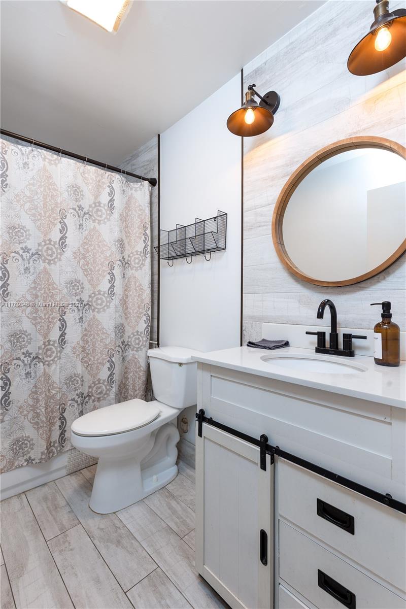 WESTVIEW CONDOMINIUM NO T - Residential