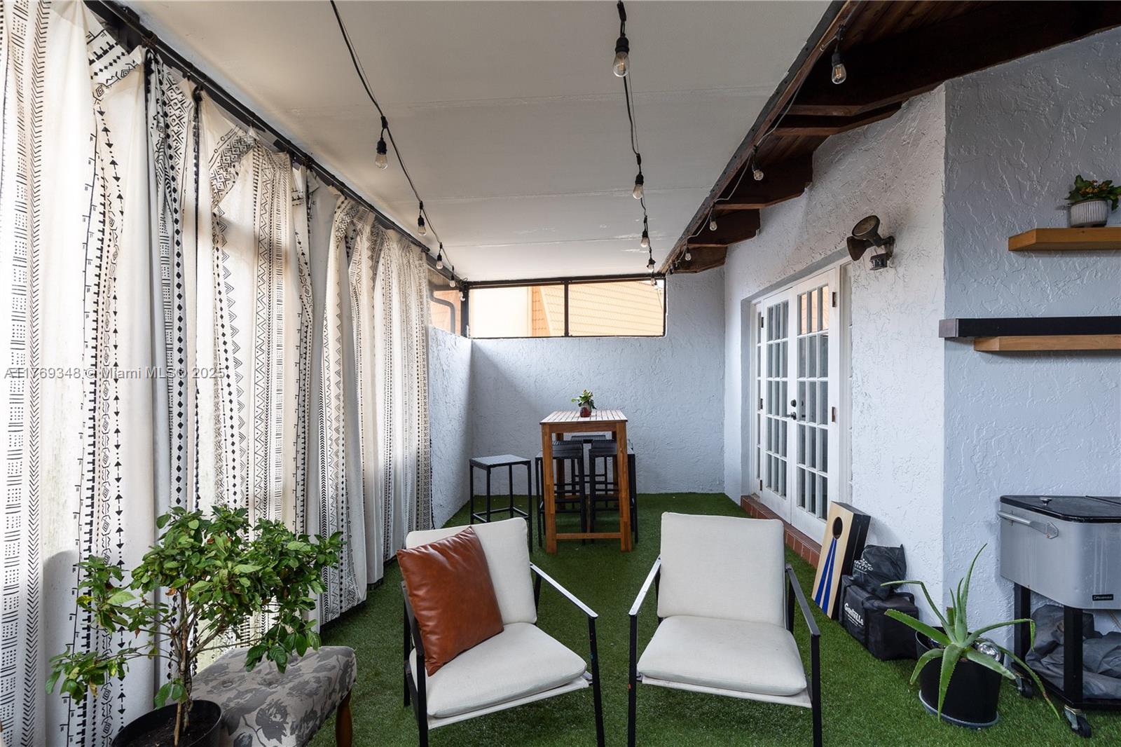 WESTVIEW CONDOMINIUM NO T - Residential