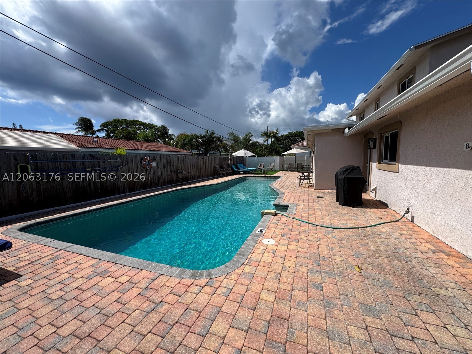 1660 NE 25th Ave