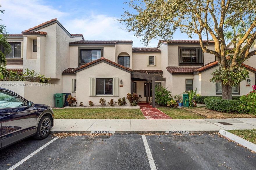 This gorgeous two-story townhouse perfectly combines design and functionality, featuring high ceilings, 3 bedrooms including a master bedroom on the first floor and two bedrooms on the second, 2.5 bathrooms, tile floors throughout, elegant wooden stairs, and a charming private patio perfect for family gatherings. It also includes a washer and dryer, 2 private parking spaces right in front of the home, and plenty of guest parking. As part of this community, you’ll enjoy access to a clubhouse with a pool, perfect for relaxing and entertaining. Located in Kendall, one of the most peaceful and residential areas, you’ll be just 5 minutes away from supermarkets, shops, Miami Dade College, and shopping  
centers, with easy access to the Turnpike.  Owner willing to negotiate the price!
