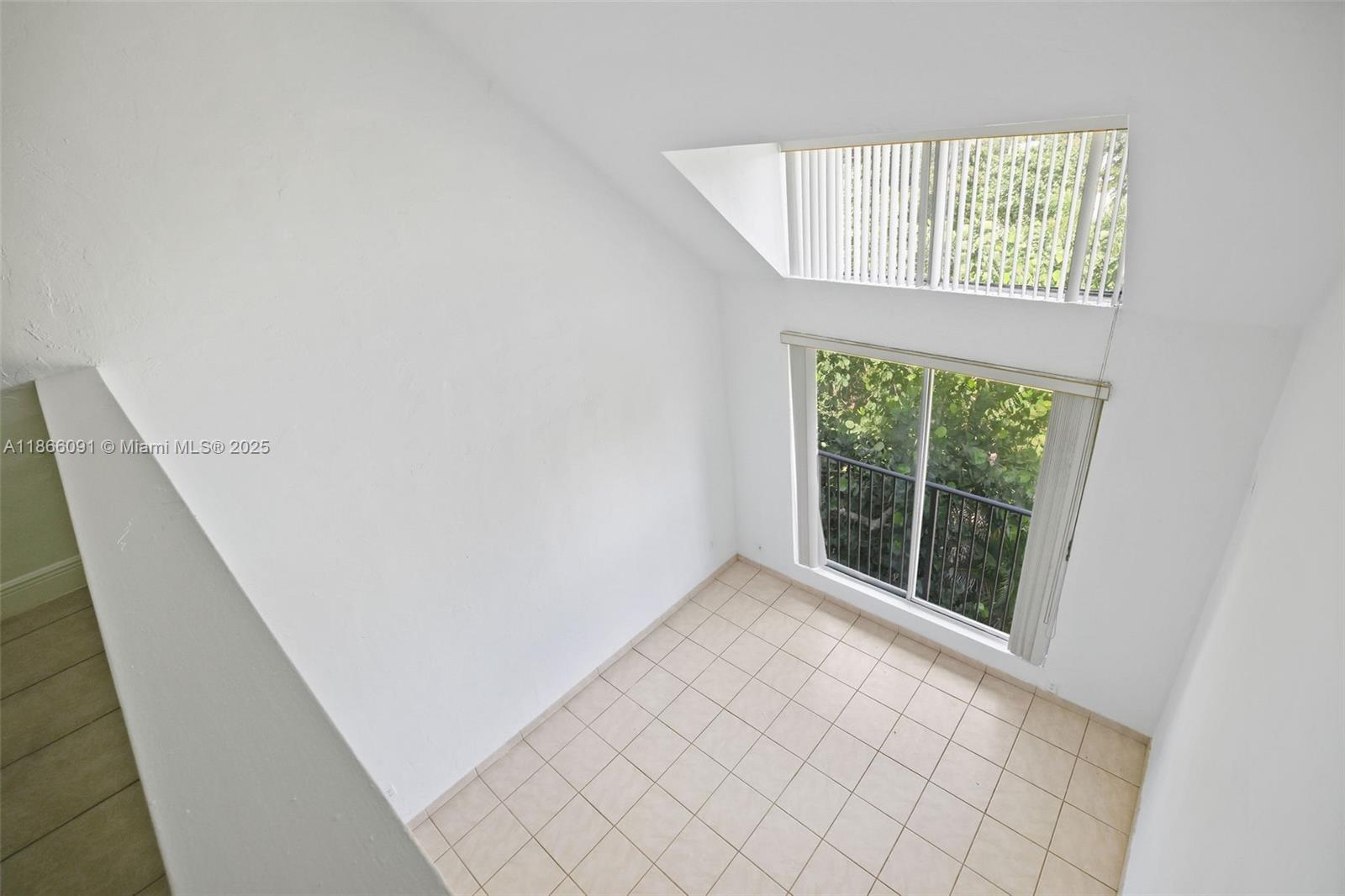 DADELAND GROVE CONDO - Residential