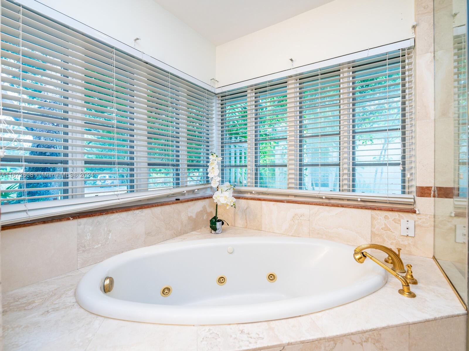 CORAL GABLES COUNTRY CLUB - Residential