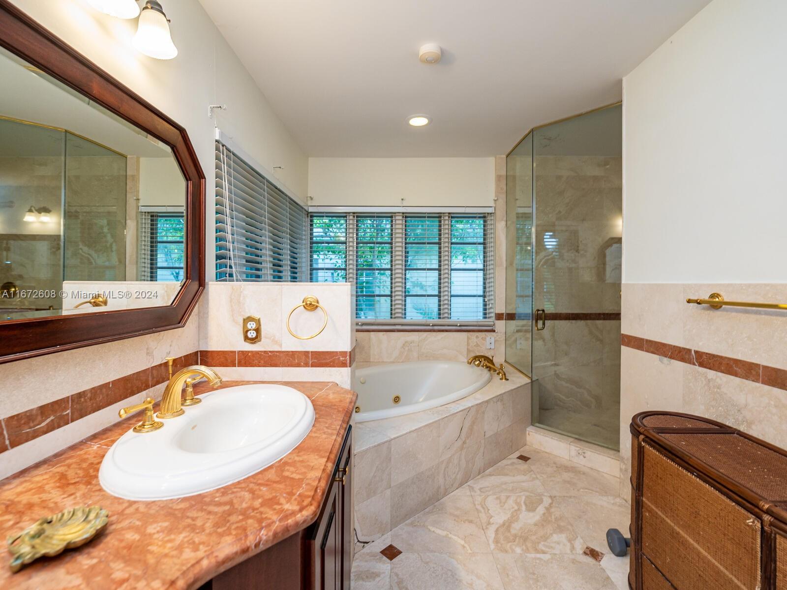 CORAL GABLES COUNTRY CLUB - Residential