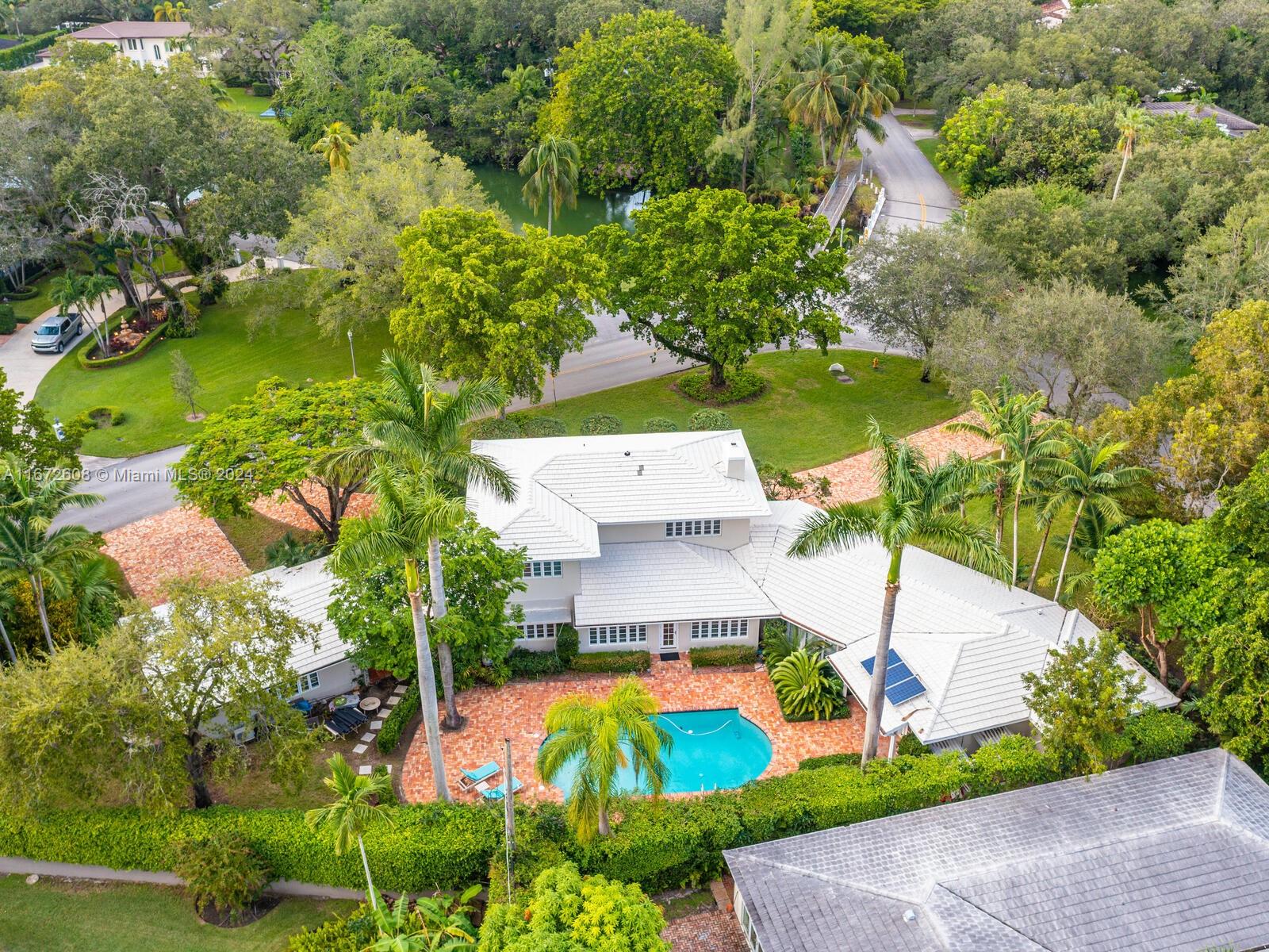 CORAL GABLES COUNTRY CLUB - Residential