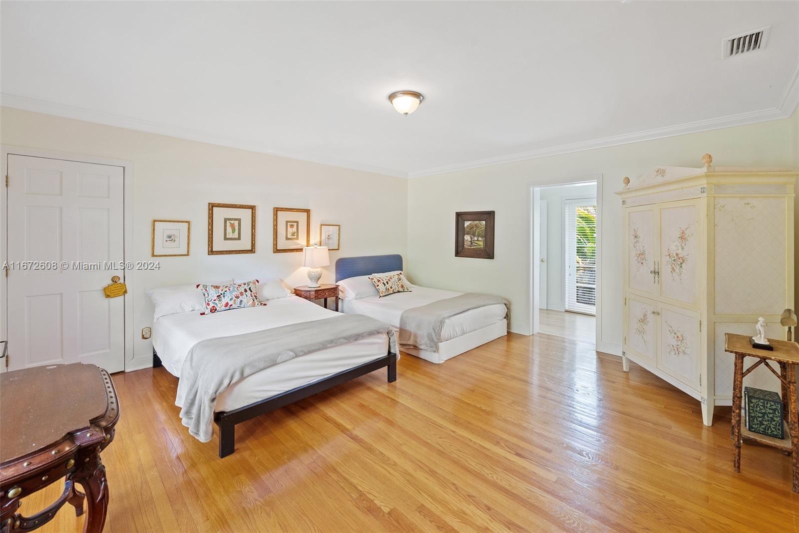 CORAL GABLES COUNTRY CLUB - Residential