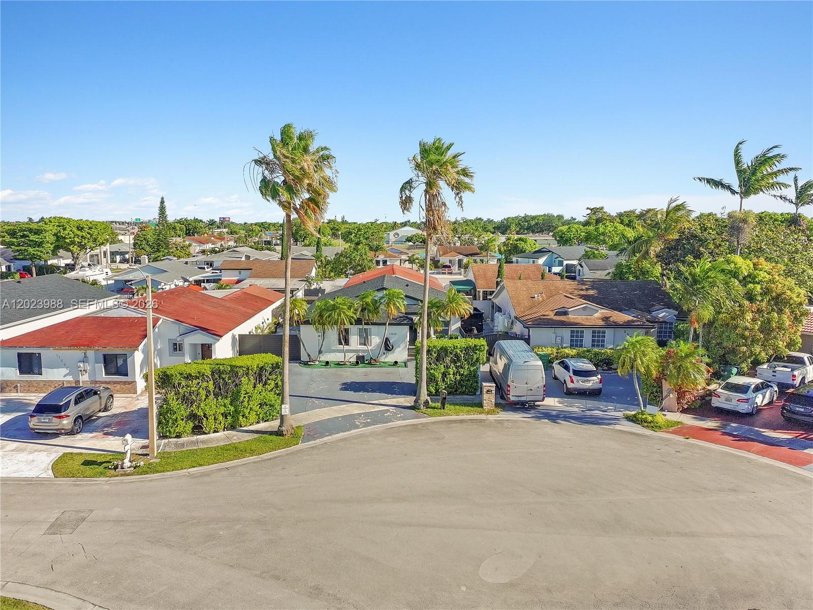 COLONIAL PINES - Residential