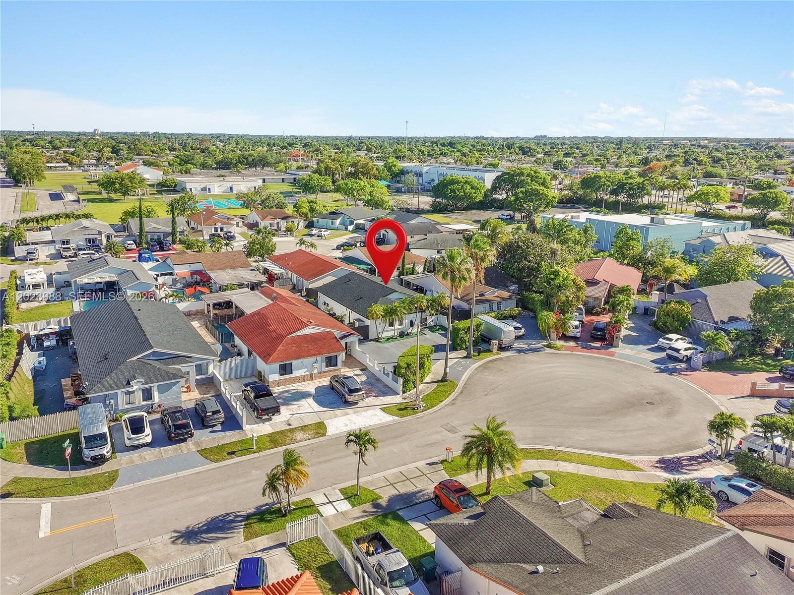 COLONIAL PINES - Residential