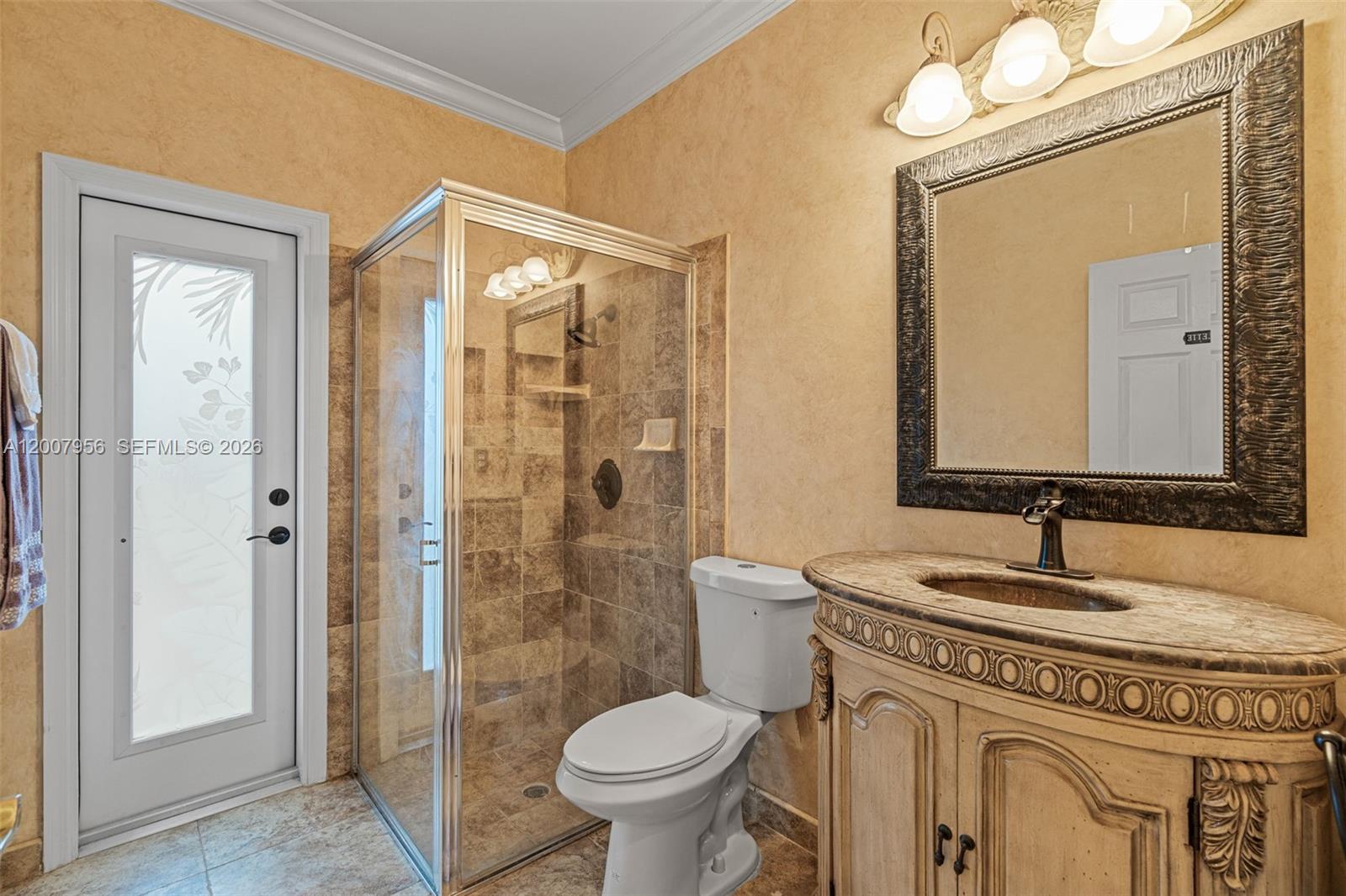 SAPPHIRE POINTE - DIAMOND - Residential