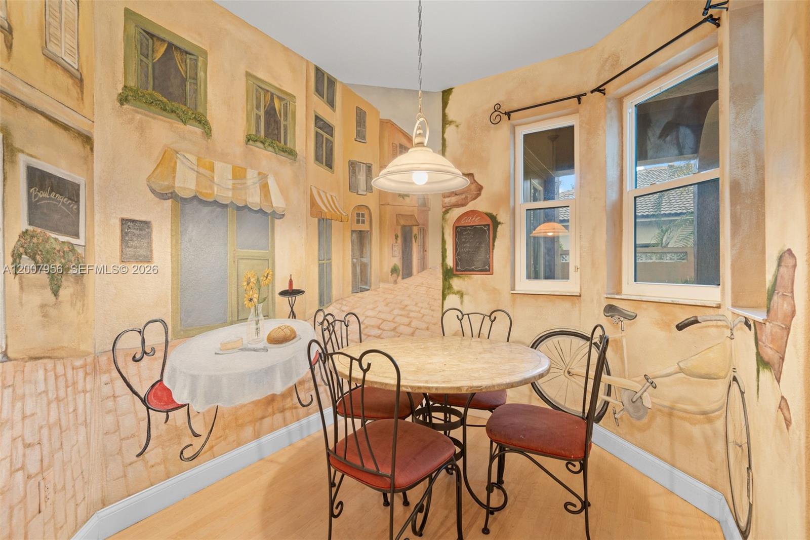 SAPPHIRE POINTE - DIAMOND - Residential