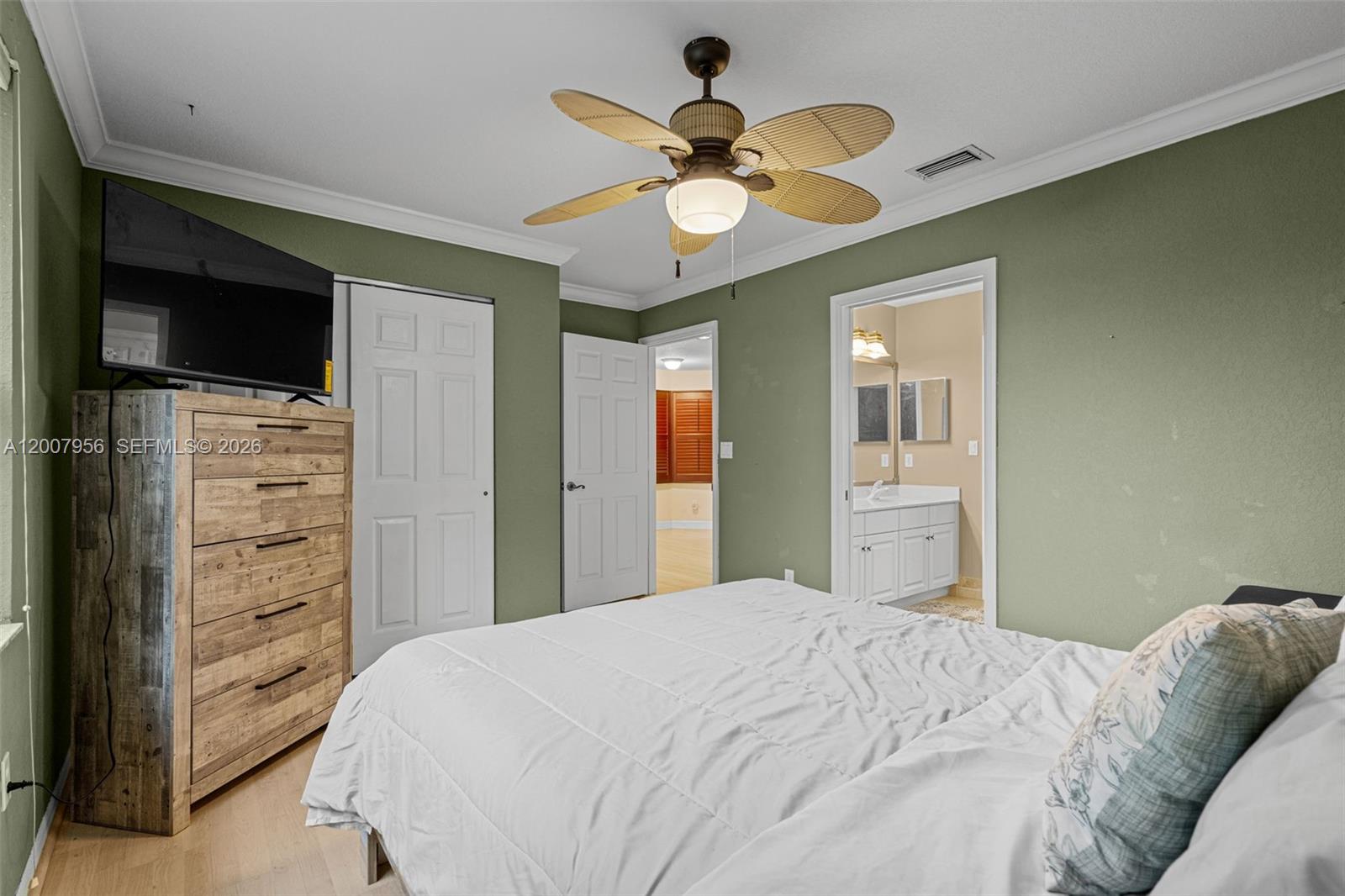 SAPPHIRE POINTE - DIAMOND - Residential