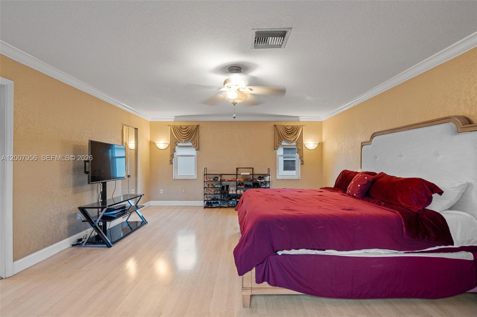 SAPPHIRE POINTE - DIAMOND - Residential