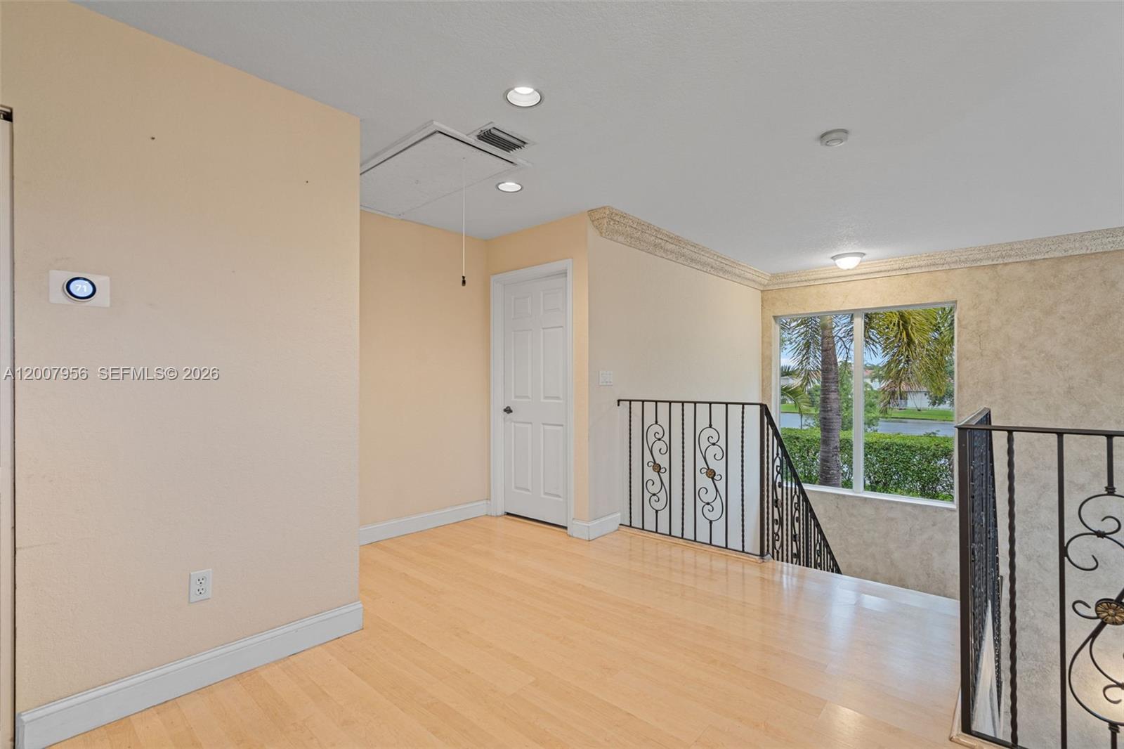 SAPPHIRE POINTE - DIAMOND - Residential