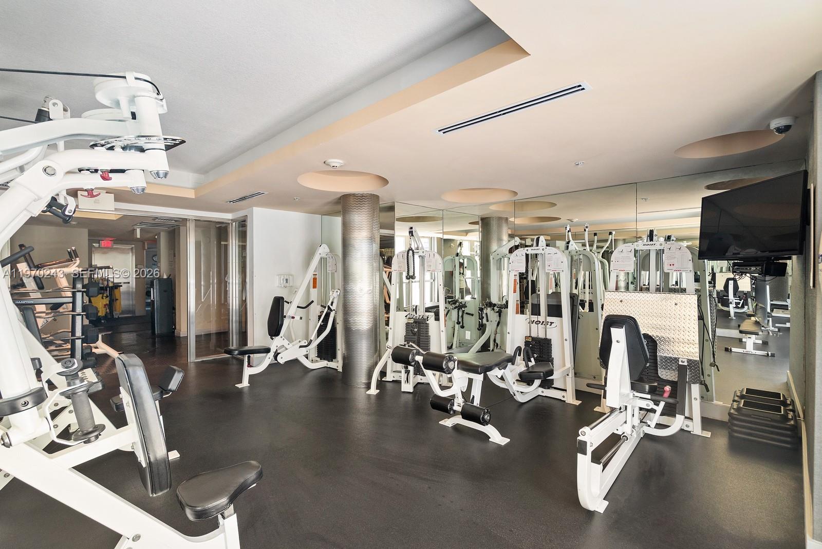 THE COSMOPOLITAN RESIDENC - Residential