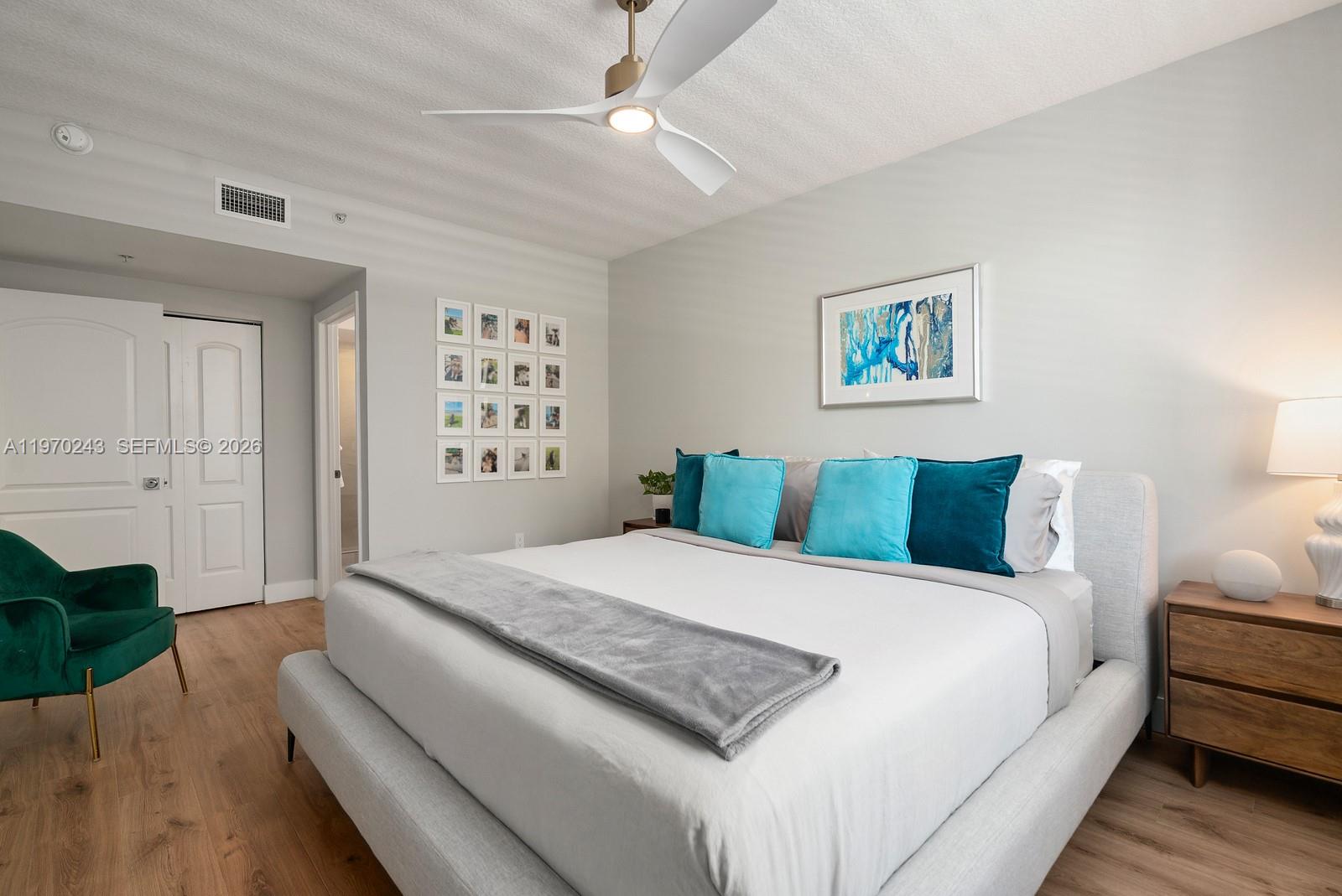 THE COSMOPOLITAN RESIDENC - Residential