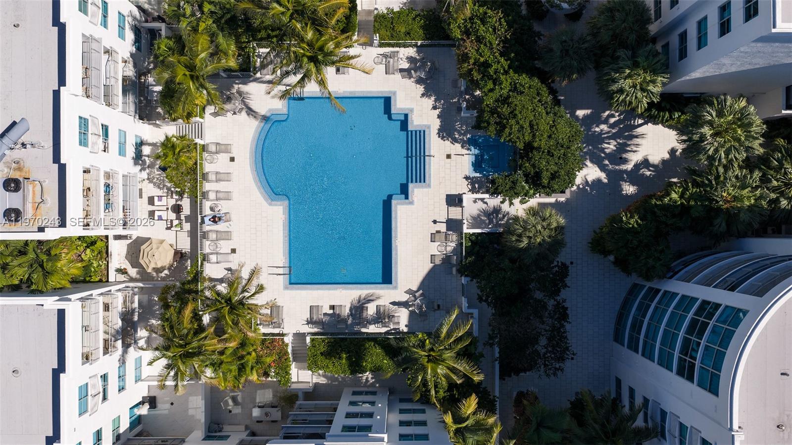 THE COSMOPOLITAN RESIDENC - Residential