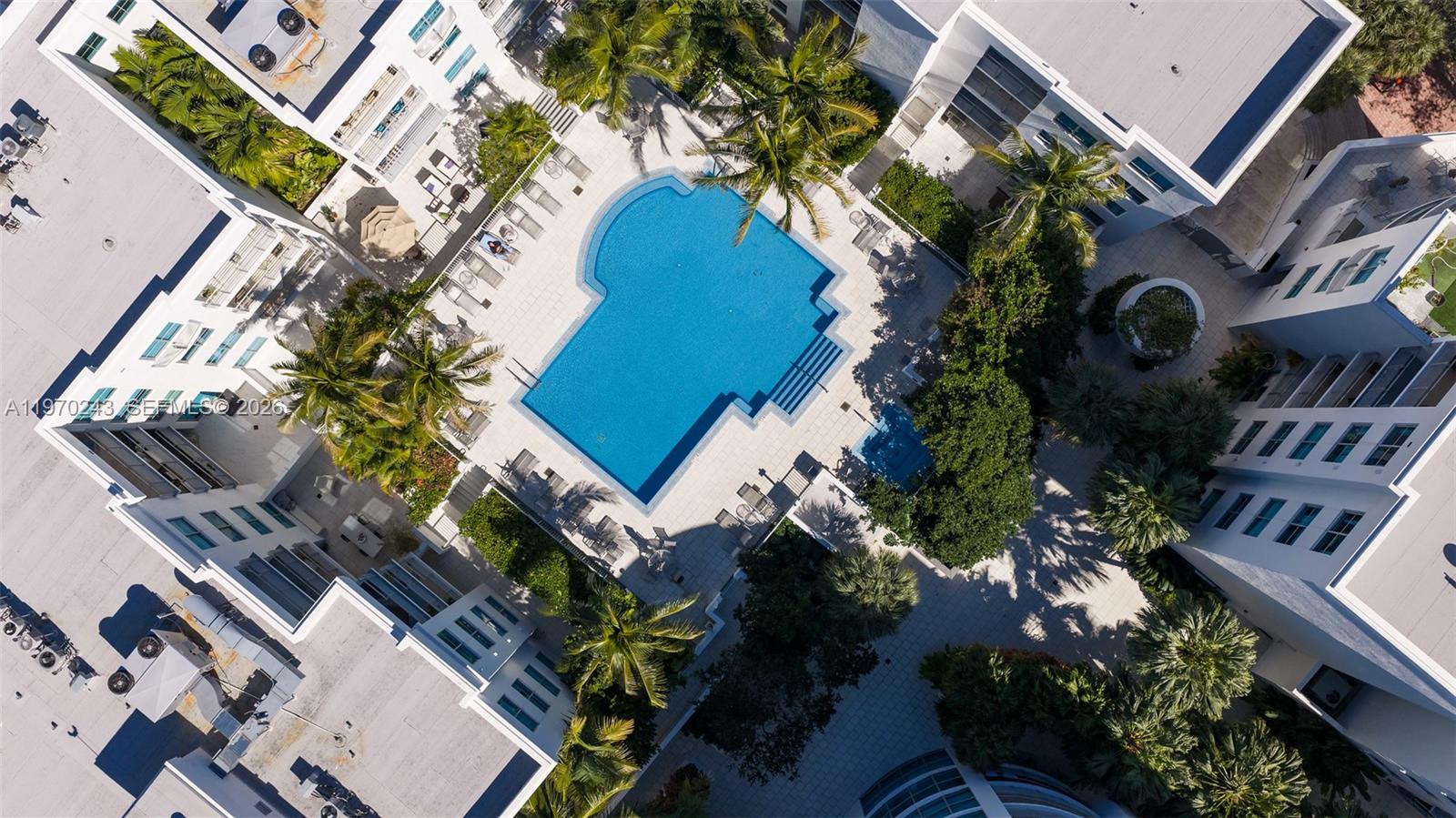 THE COSMOPOLITAN RESIDENC - Residential