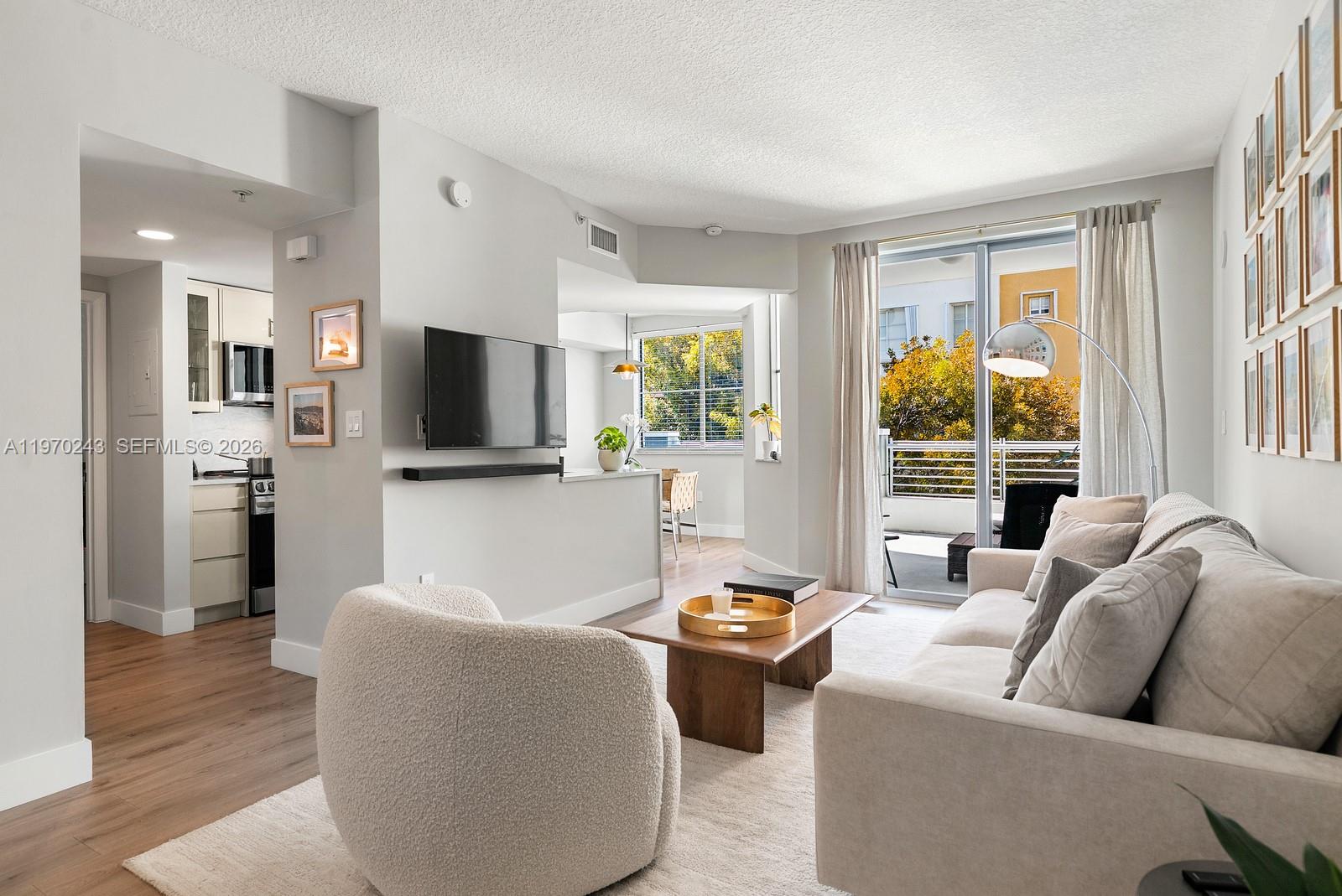 THE COSMOPOLITAN RESIDENC - Residential