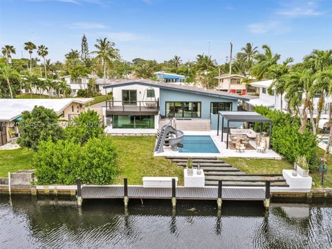 Photo of 2448 Okeechobee Ln, Fort Lauderdale, FL 33312 (MLS # A12059492)
