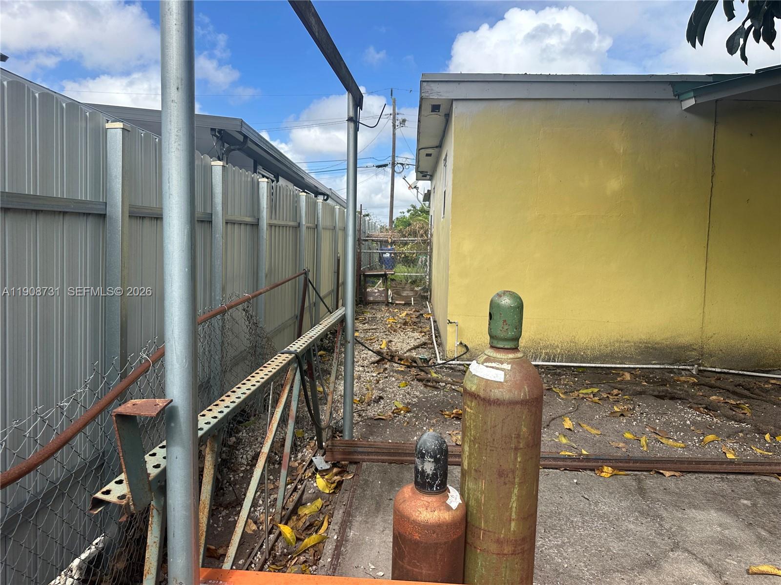 RAINBOW GARDENS - Residential