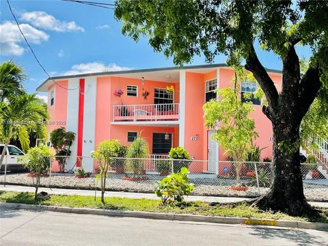 270 NW 34th Ter Miami FL 33127