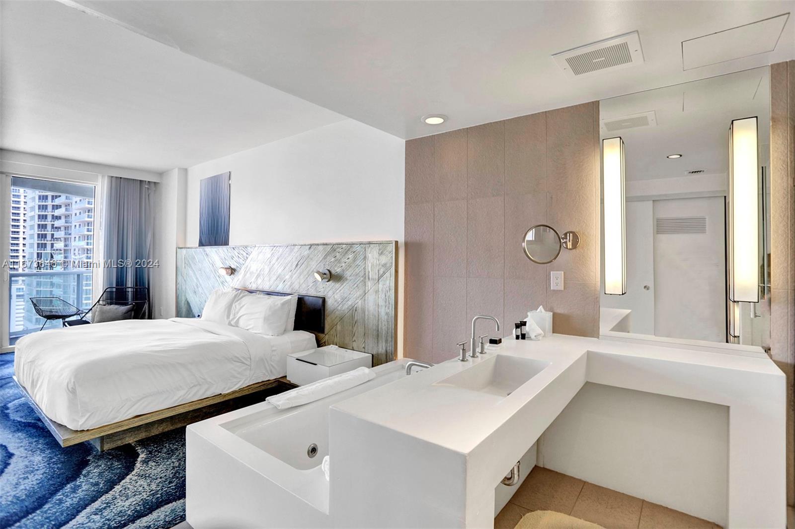 FORT LAUDERDALE RESIDENCE - Residential