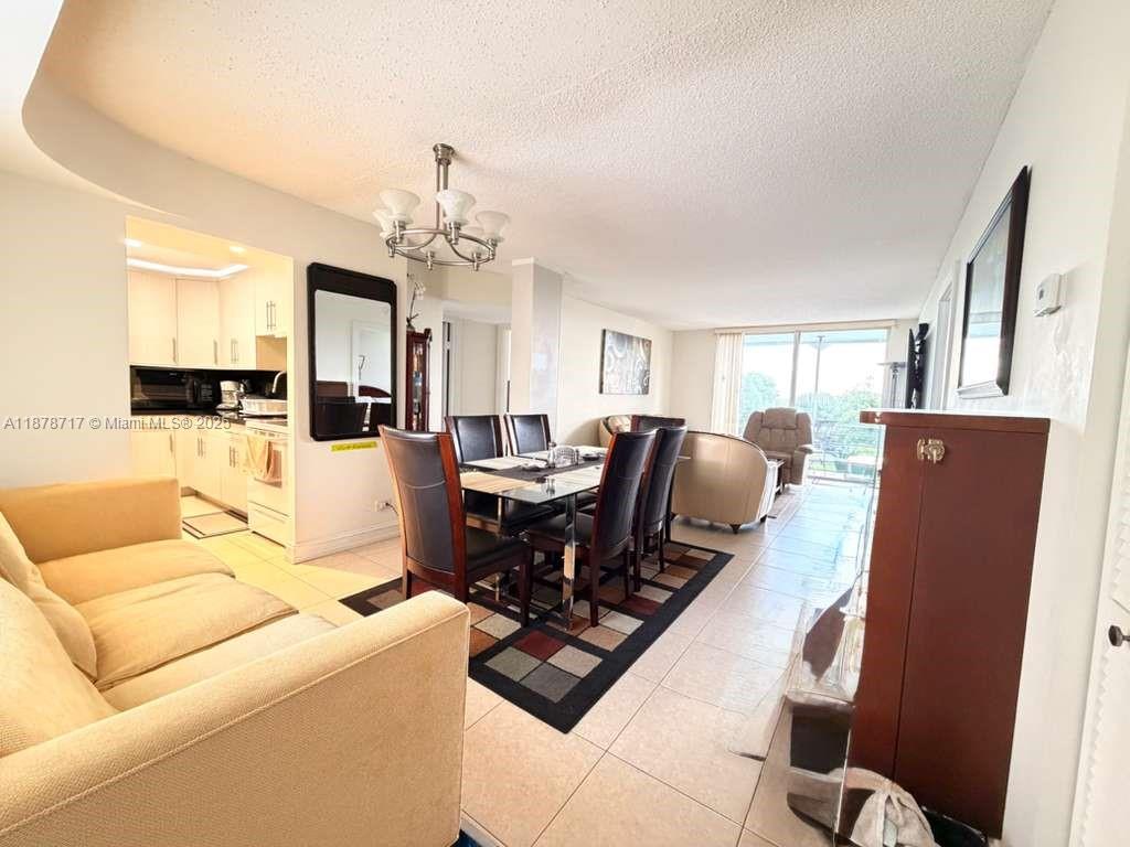 ROYAL OAKS CONDO - Residential