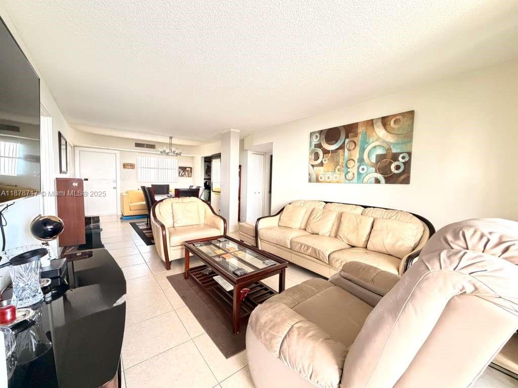 ROYAL OAKS CONDO - Residential